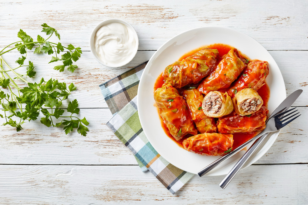 Jak podgrzać gołąbki w garnku, a jak w piekarniku?