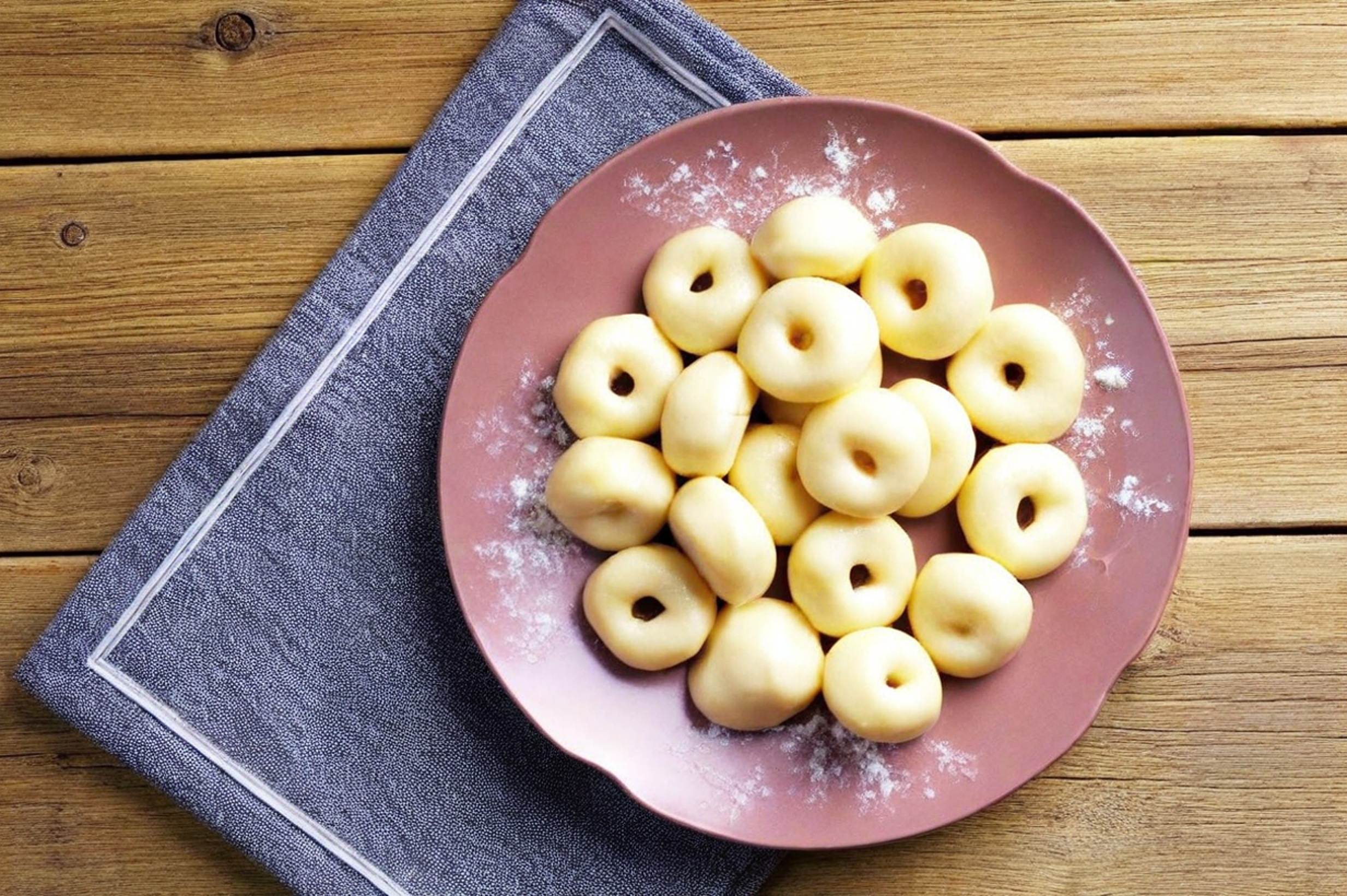 Kluski śląskie – z czym podawać i jeść?